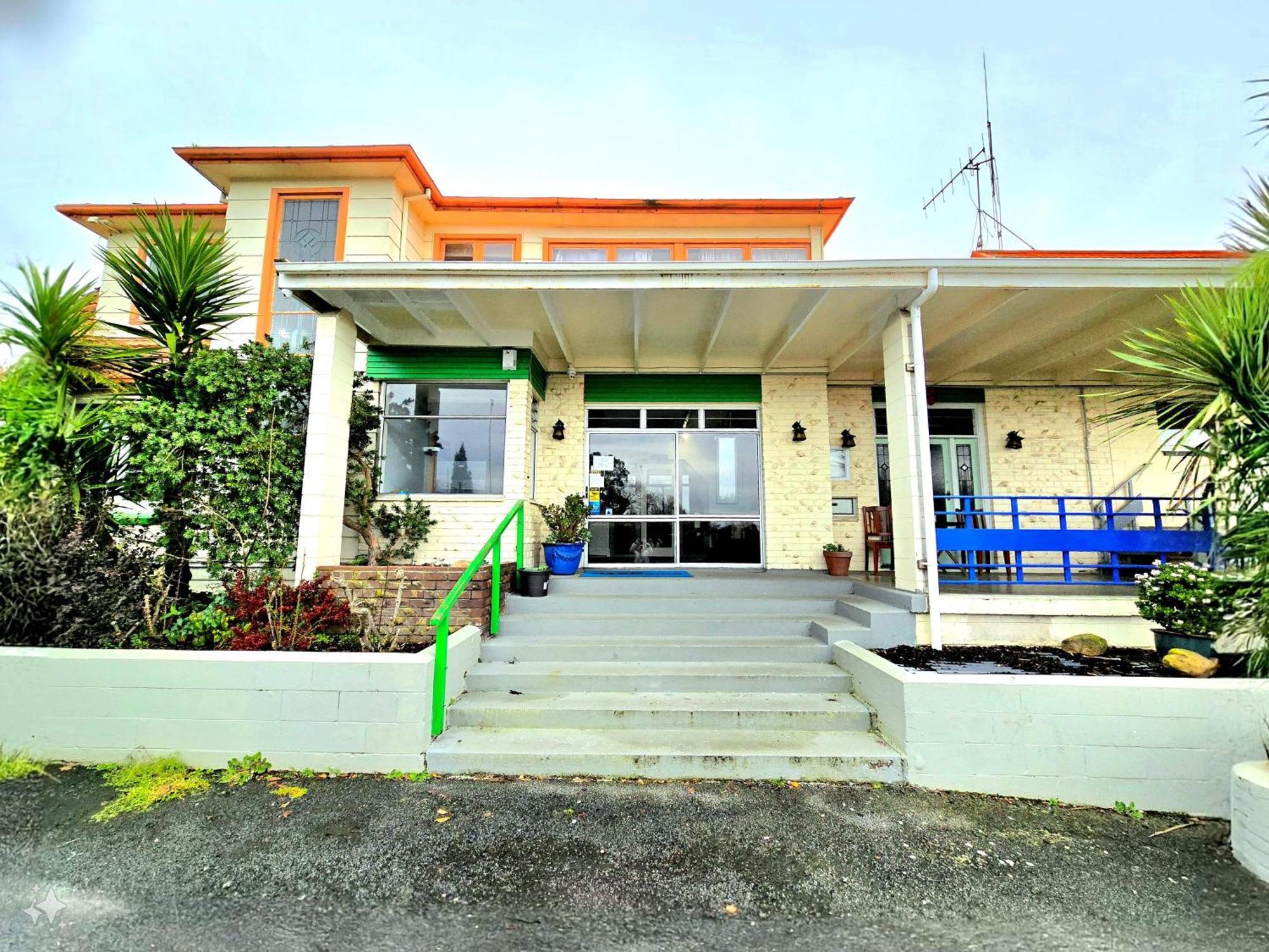 Putaruru Arms Motor Inn מראה חיצוני תמונה