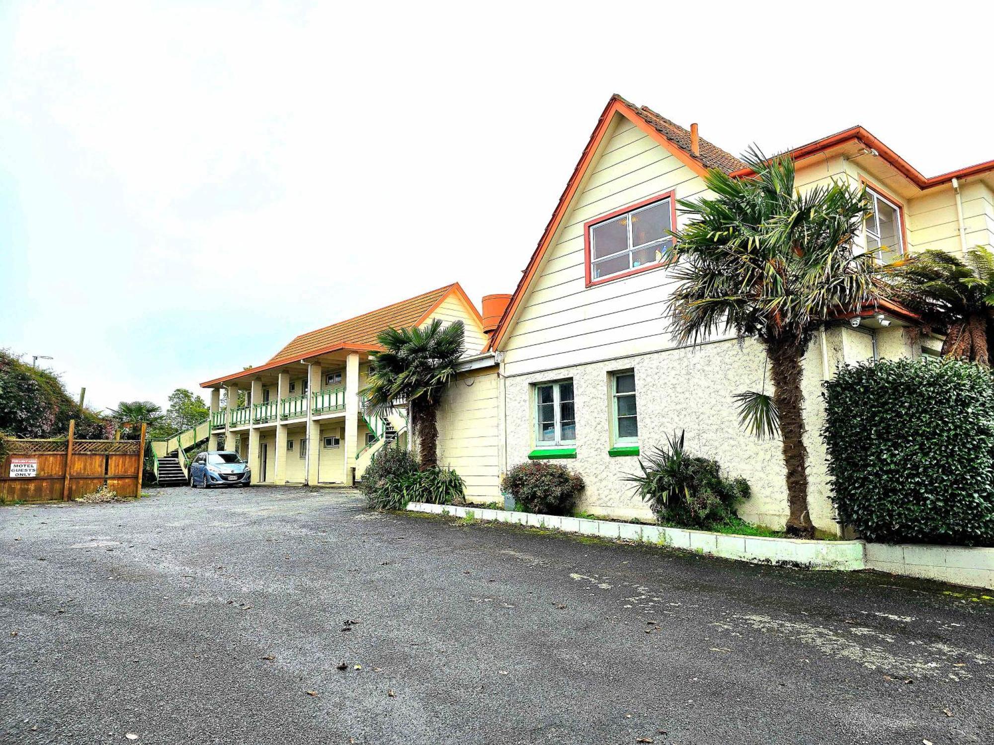 Putaruru Arms Motor Inn מראה חיצוני תמונה