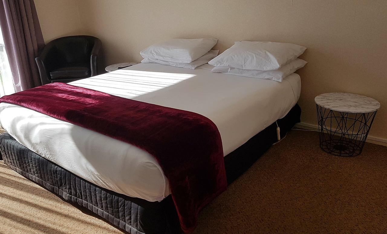 Putaruru Arms Motor Inn מראה חיצוני תמונה